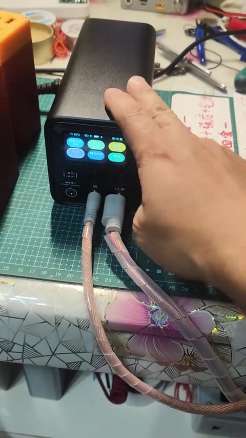 Lápiz de soldadura con pulsador · 00:50