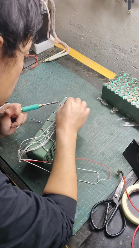 焊排线 · 03:37