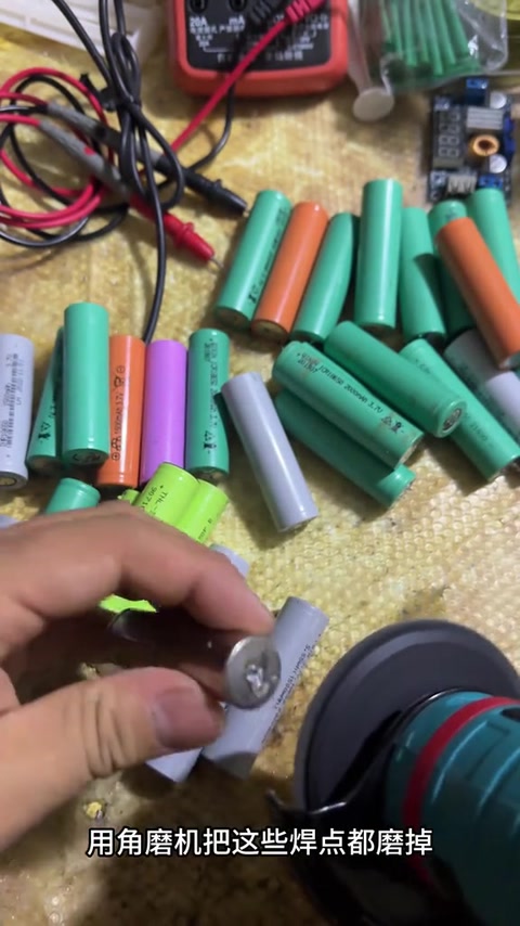 角磨机磨焊点 · 01:04