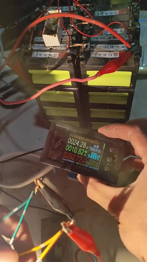H4 灯泡 10.8A · 03:07
