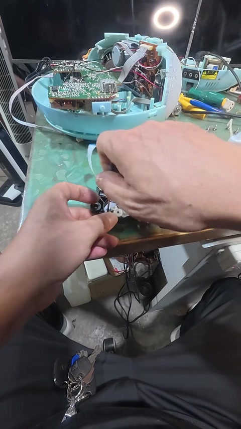 光头清理上油 · 02:35